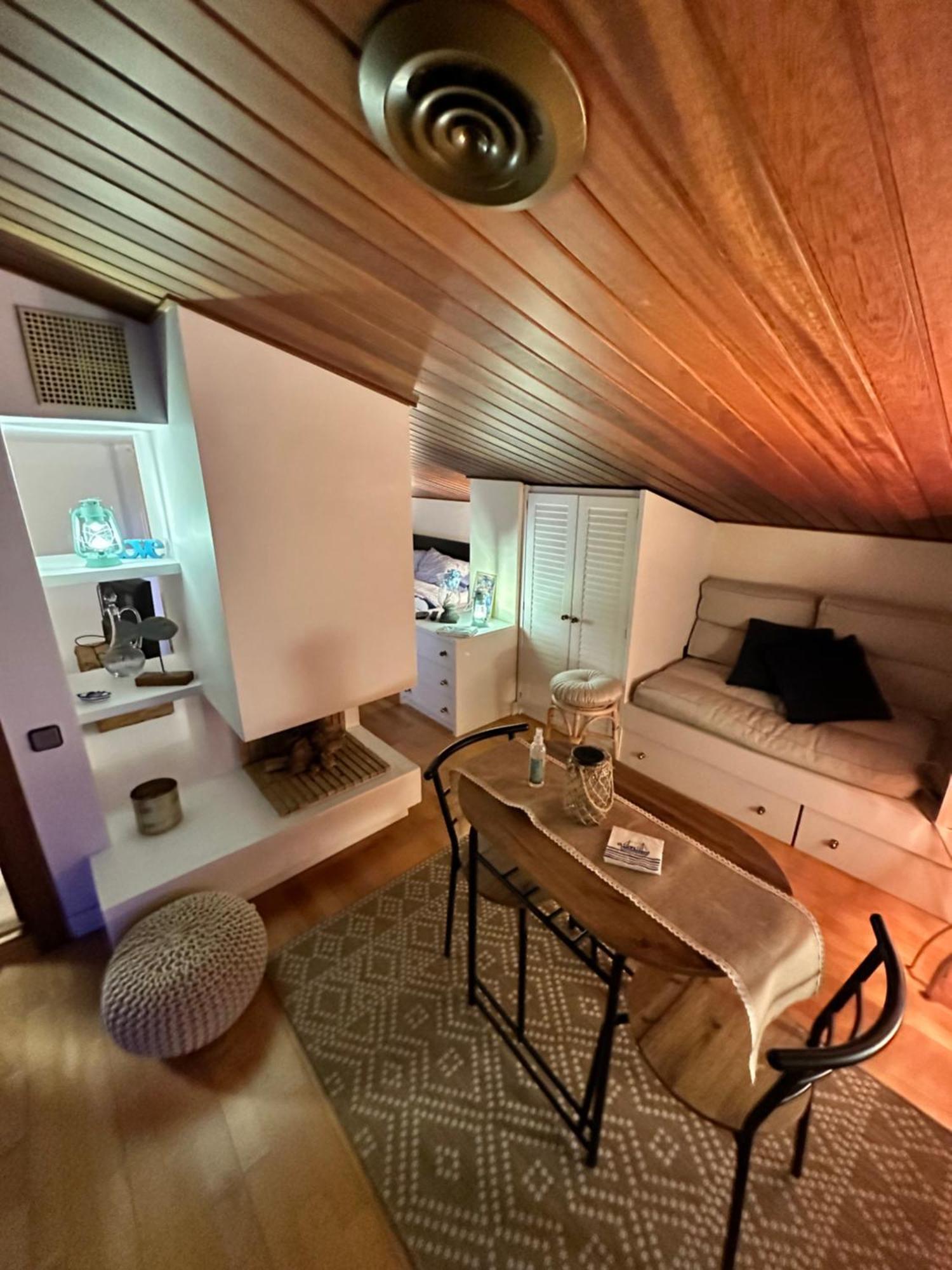 Solo Atico Guest Suites Л'Аскала Екстер'єр фото