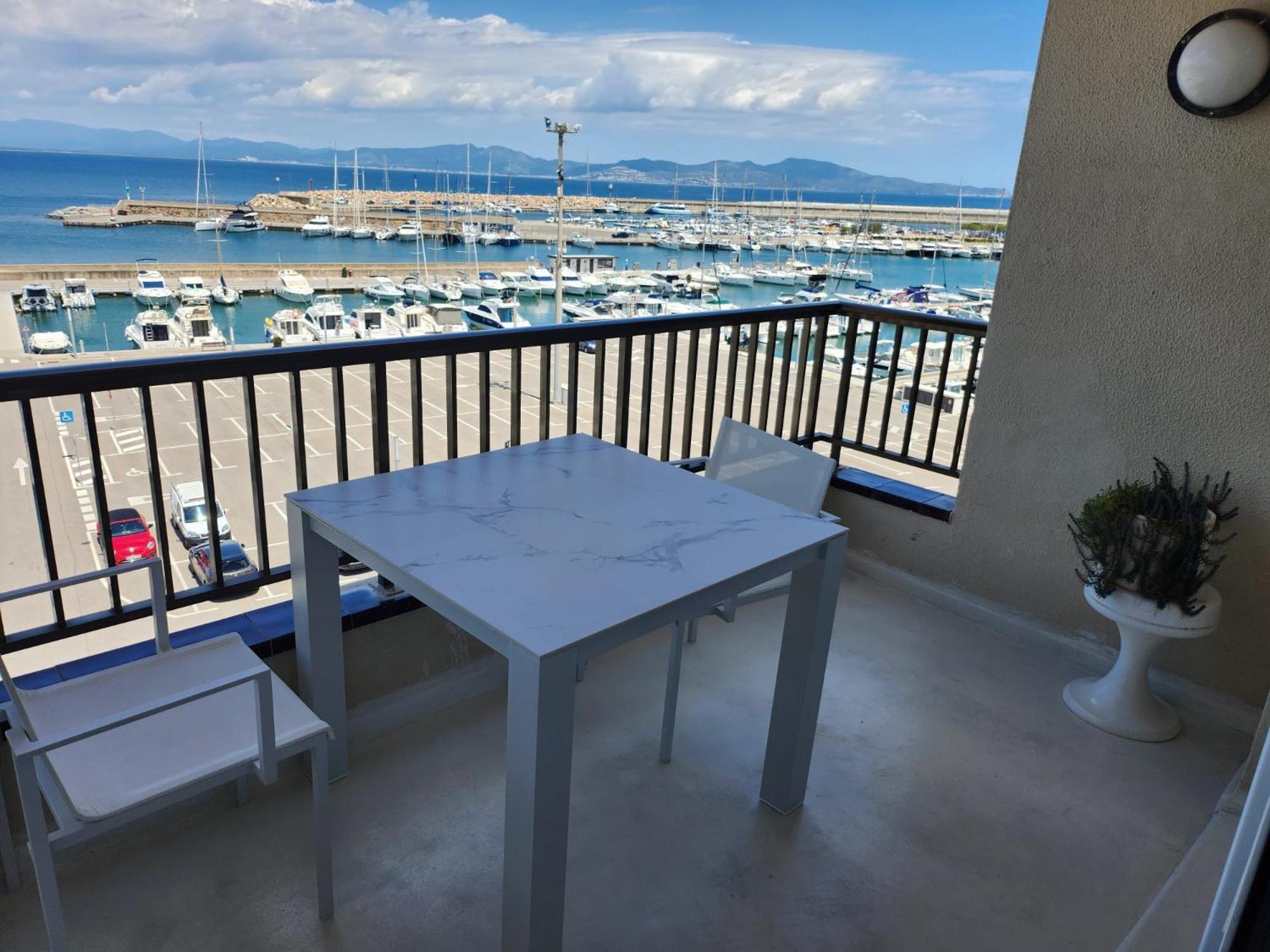 Solo Atico Guest Suites Л'Аскала Екстер'єр фото